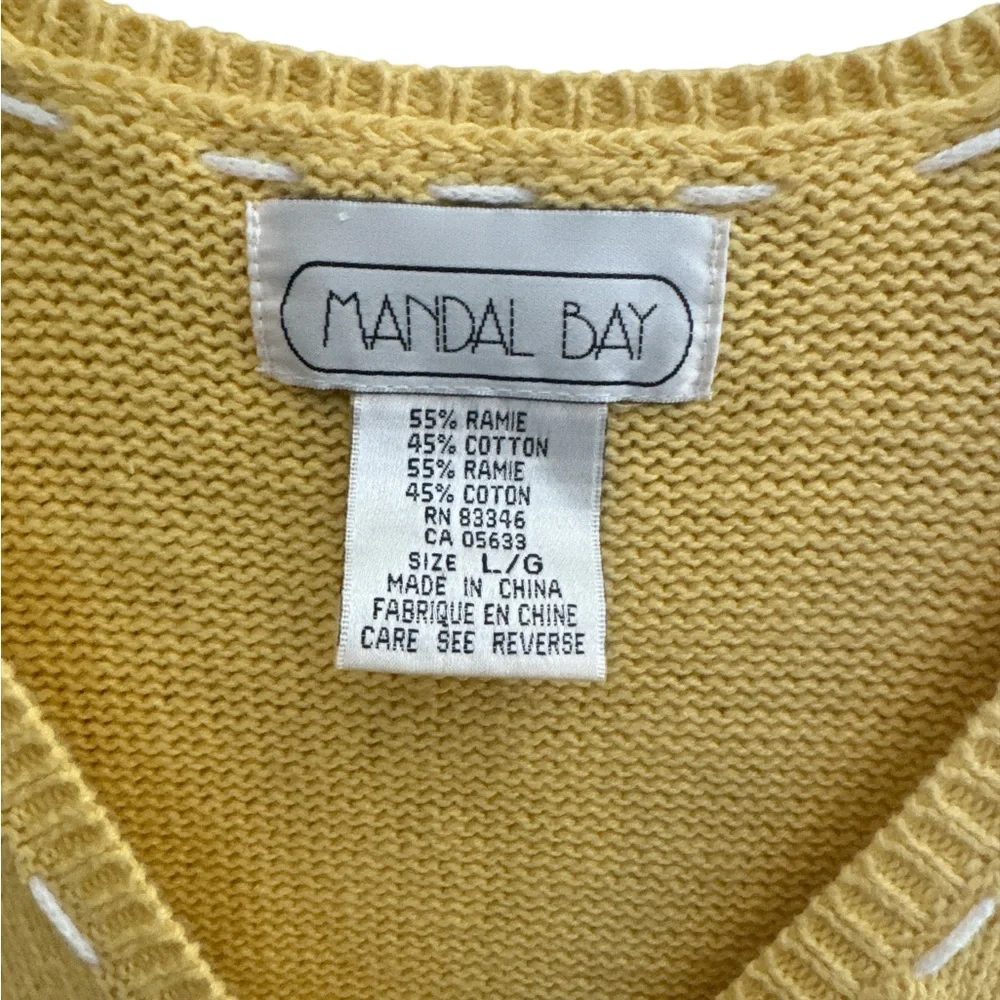 Vintage Mandal Bay Yellow‎ Embroidered Purses Cardigan Sweater Vest Size Large